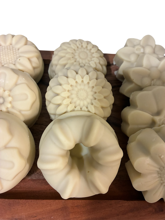 Handcrafted floral-shaped shea butter pieces