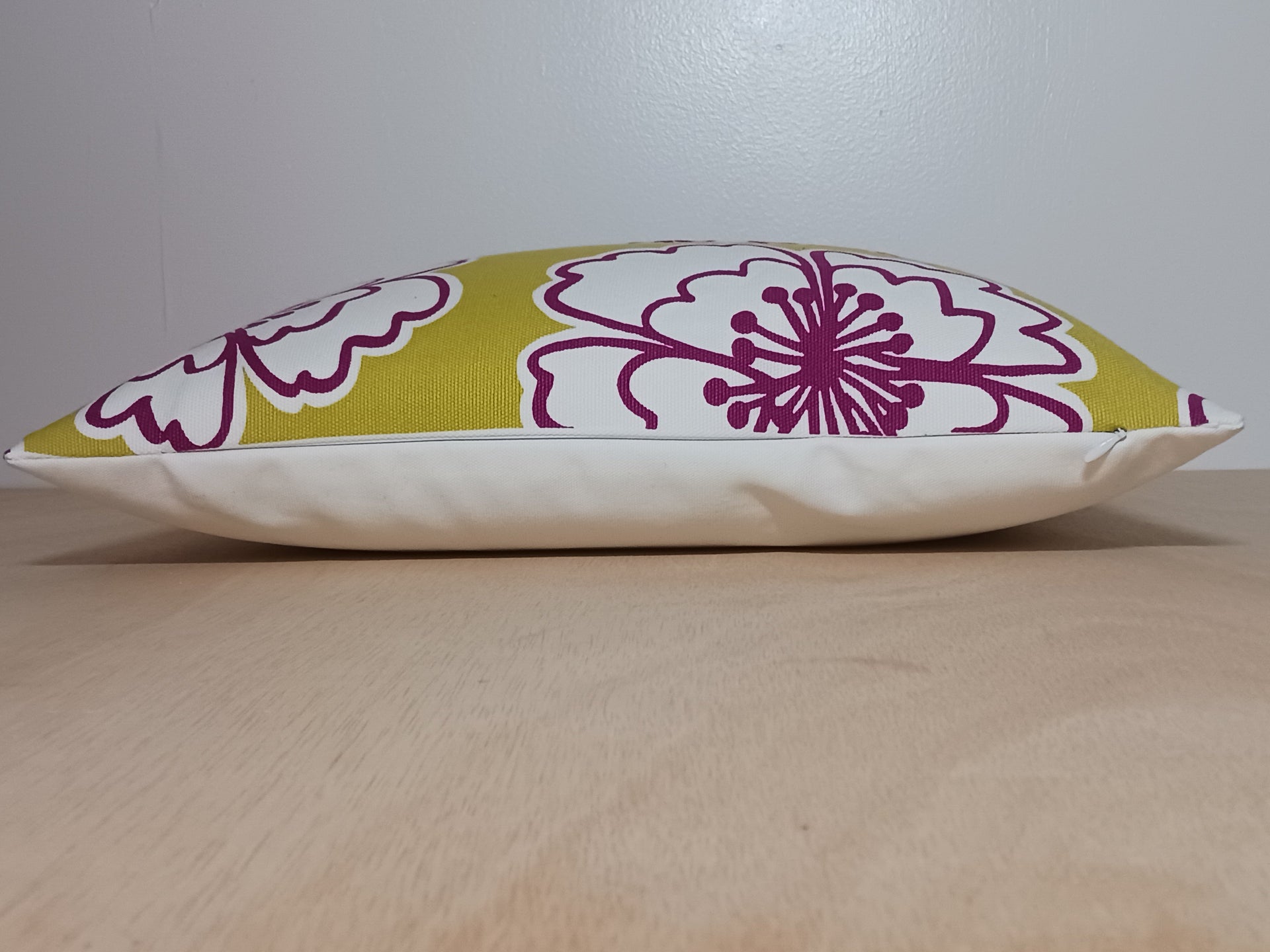 clover pillow cover